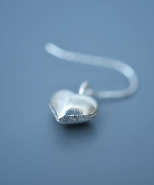 monshiro カレンシルバーハートピアスS シルバー