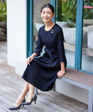 Tiaclasse 【洗える】花柄刺繍フレアワンピース ネイビー