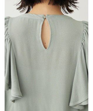 Green Parks ・Ｐｅｔｉｔ　Ｆｌｅｕｒ　ラッフルショルダーブラウス Green