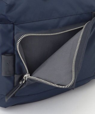 Y'SACCS 【Y'SACCS Gene Line】ヴァール ショルダーバッグ ネイビー