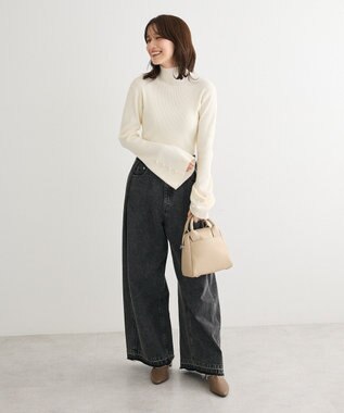 Green Parks ・ｓｗｉｎｇ　ｂｙ　袖パールボタンフレアリブニット Off White