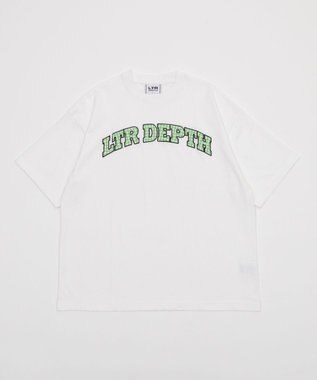 WEGO 【ユニセックス着用ITEM/MLサイズ展開】チェックカレッジグラフィックT（SS） ホワイト