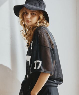 San-ai Resort（三愛水着楽園） WEB限定メッシュTシャツブラトップ4点セット水着 ブラック2