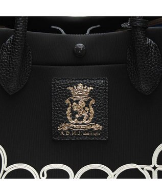 A.D.M.J. 【魔法の様に軽い】マジックライト/コード刺しゅうキューブトート25cm NE/AZU