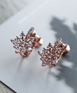 Tiaclasse 【安田美沙子さん着用・金属アレルギー対応】スノーフレークピアス／イヤリング ピンクゴールドイヤリング