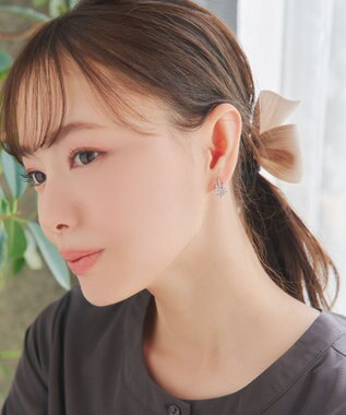 Tiaclasse 【安田美沙子さん着用・金属アレルギー対応】スノーフレークピアス／イヤリング シルバーピアス