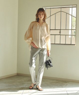 UNFILO センタープレステーパードデニム グレー