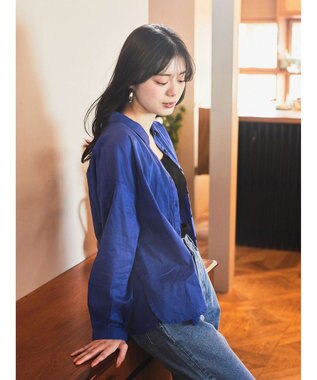 earth music&ecology コットンボイルギャザーシャツ Blue