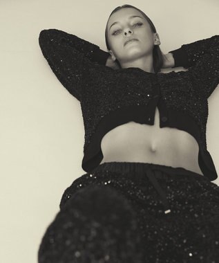 GRACE CONTINENTAL スパンコールニットカーディガン ブラック