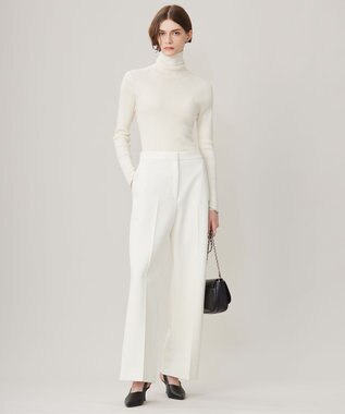 ICB 【CLASSY.1月号掲載・新色追加・洗える】エクストラファインメリノ タートルネックプルオーバー オフホワイト系