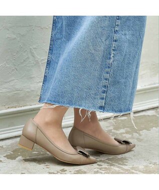 MODE ET JACOMO <MODE ET JACOMO>スクエアバックルポインテッドトゥパンプス オーク