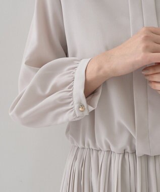 YECCA VECCA ジョーゼットプリーツワンピース Light Gray