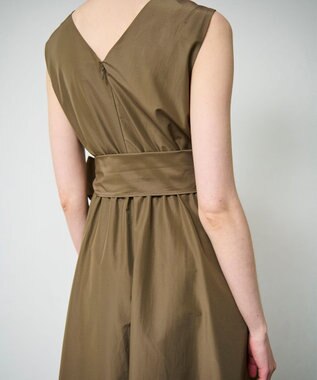 GRACE CONTINENTAL ライトタフタドレス カーキ