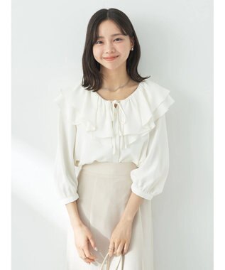 earth music&ecology メローラッフルブラウス Off White