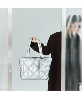 PELLE BORSA キルティングラージトート Shiny Puffy シャイニーパフィー 5836 シルバー