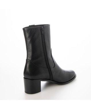 ing <ing>カジュアルハーフブーツ ブラック