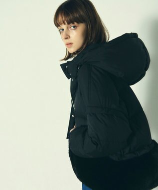 GRACE CONTINENTAL ヘムファーショートダウンジャケット ブラック