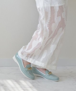 Bridget Birkin 【Bridget Birkin walk】チェーンモチーフローファーウォーキングパンプス