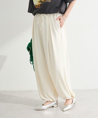 Green Parks サテンコクーンパンツ Ecru