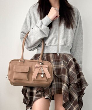 WEGO チャーム付きスクエアボストンバッグ ベージュ