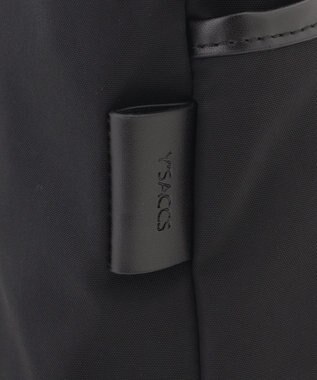 Y'SACCS アシメファスナーポケットリュック ブラック