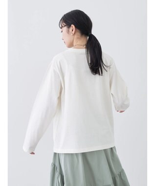 earth music&ecology ｓｔａｒ　ｃｌｕｓｔｅｒ　ロゴロンＴＥＥ Off White