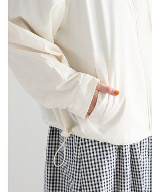 Te chichi ライトマウンテンパーカー オフホワイト