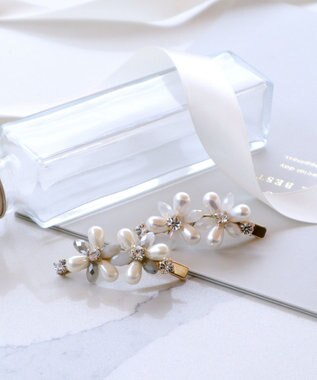 Tiaclasse パールフラワーヘアクリップ グレー