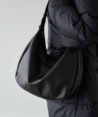 russet ソフトレザーラウンドビッグショルダーバッグ(CE-1325-WEB) Black2（シルバー金具）