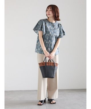 Te chichi 【LIBERTY FABRICS】フレアスリーブブラウス チャコールグレー