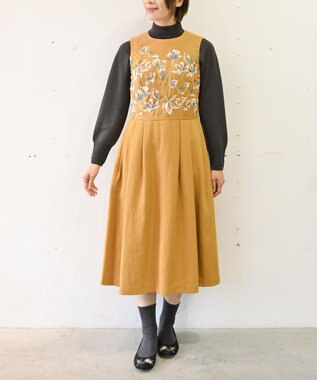 muuc 〈遠州織物の工場で織られた上質なコットン生地〉モクレン刺繍 後ろファスナー有り ノーカラー ノースリーブ ウエスト切り替えワンピース（セットアップ可能）