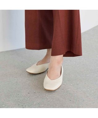 MODE ET JACOMO <MODE ET JACOMO>スクエアトゥフラットパンプス アイボリー