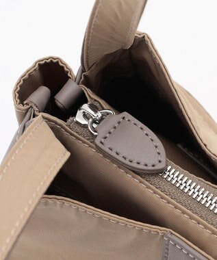 Y'SACCS スクエアすっきりトート Sサイズ ベージュ