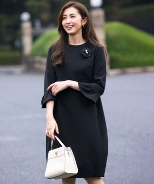 組曲 スクエアショルダー バッグ アイボリー系