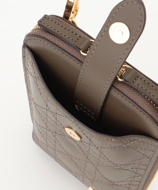 LA BAGAGERIE レザーステッチ　マルチポシェット グレージュ