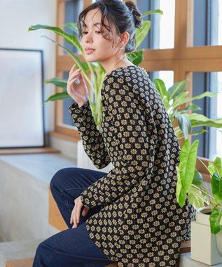 Tiaclasse L 花柄カットレースフレアトップス ブラック×ベージュ