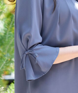 Tiaclasse L 【洗える】リボン付きタックスリーブチュニックブラウス ブルー