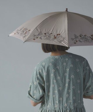AND WOOL 〈一級遮光生地・晴雨兼用〉スミレ刺繍の日傘 （長傘タイプ） ベージュ