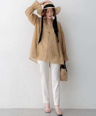 23区 【先行予約】リネンミックスシアースラブ ギャザーブラウス ベージュ系