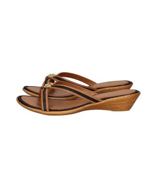 INTER-CHAUSSURES 【ITALIAN SHOEMAKERS】シェルモチーフ トングサンダル ブラック
