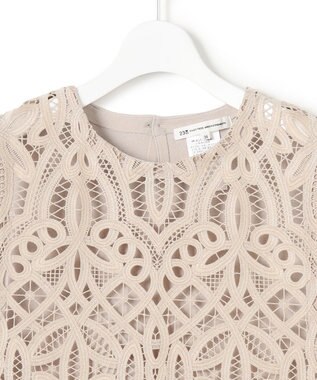 23区 【先行予約】エンブロイダリーレース ニットベスト ベージュ系