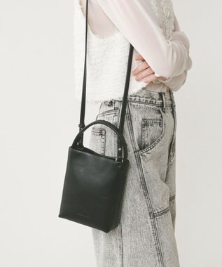 GRACE CONTINENTAL ADD CULUMN BEND　BAG ブラック