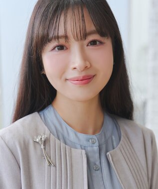 Tiaclasse フローラルブーケブローチ シルバー