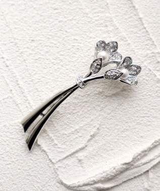 Tiaclasse フローラルブーケブローチ シルバー