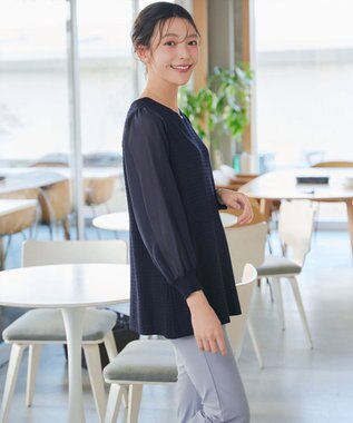 Tiaclasse シアーチェック柄ニットチュニック ネイビー