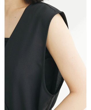 Green Parks 接触冷感　ベルト付きベスト Black