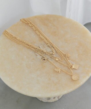YECCA VECCA モチーフ4連ネックレス Gold