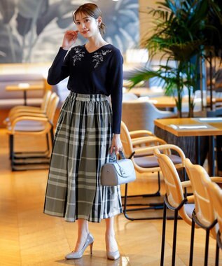 Tiaclasse 【洗える】刺繍リブニットトップス ネイビー