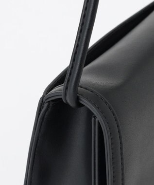 ICB タイニーショルダーバッグ ブラック