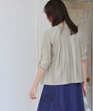 Tiaclasse L 【洗える】ノーカラーシアーシャツ ベージュ